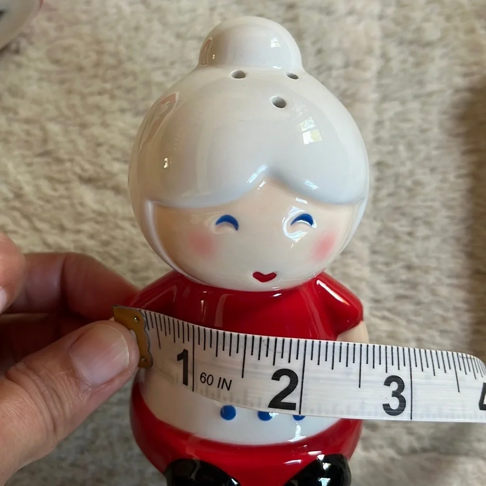 Target Santa & Mrs. Claus Salt and Pepper Shakers